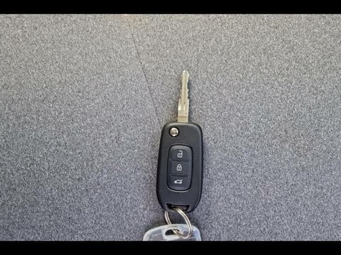 Voitures D'occasion À Avignon | Renault Clio 1.5 Dci 100Ch Evolution - 25