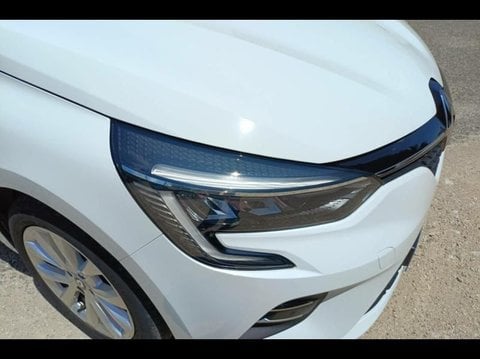 Voitures D'occasion À Avignon | Renault Clio 1.6 E-Tech Hybride 145Ch Evolution