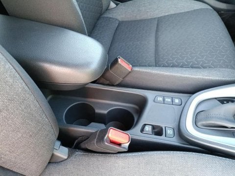 Voitures D'occasion À Avignon | Toyota Yaris Cross 116H Design Awd-I My22