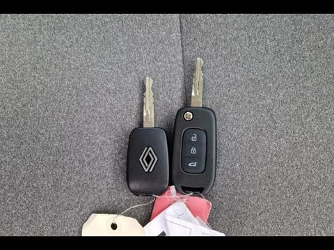 Voitures D'occasion À Avignon | Renault Clio 1.5 Blue Dci 100Ch Evolution - 24