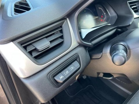 Voitures D'occasion À Avignon | Renault Captur 1.6 E-Tech Hybride 145Ch Evolution