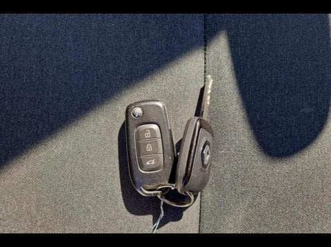 Voitures D'occasion À Avignon | Renault Clio 1.6 E-Tech Hybride 145Ch Evolution