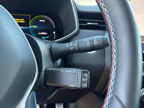 Voitures D'occasion À Bruay-La-Buissiere | Renault Clio 1.6 E-Tech 145Ch Full Hybrid Esprit Alpi...