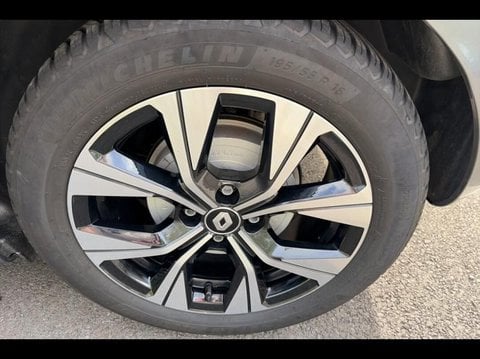 Voitures D'occasion À Bruay-La-Buissiere | Renault Clio 1.6 E-Tech Hybride 145Ch Evolution