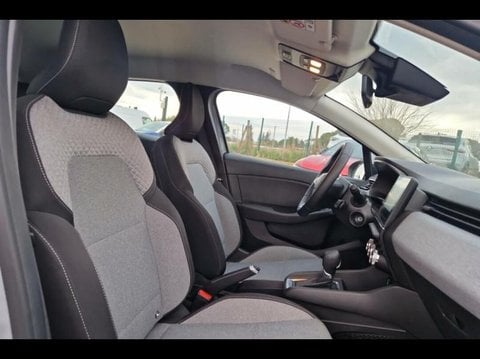 Voitures D'occasion À Carpentras | Renault Clio 1.6 E-Tech 145Ch Full Hybrid Evolution - 24