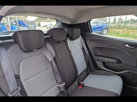 Voitures D'occasion À Carpentras | Renault Clio 1.6 E-Tech 145Ch Full Hybrid Evolution - 24