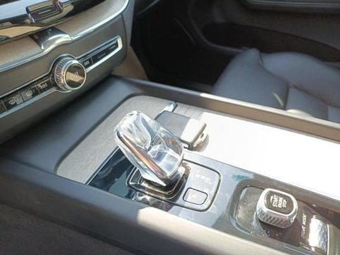 Voitures D'occasion À Carpentras | Volvo Xc60 T8 Awd Recharge 303 + 87Ch Inscription Geartronic