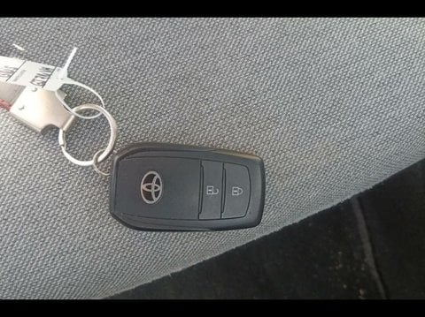 Voitures D'occasion À Carpentras | Toyota Yaris 116H Iconic 5P