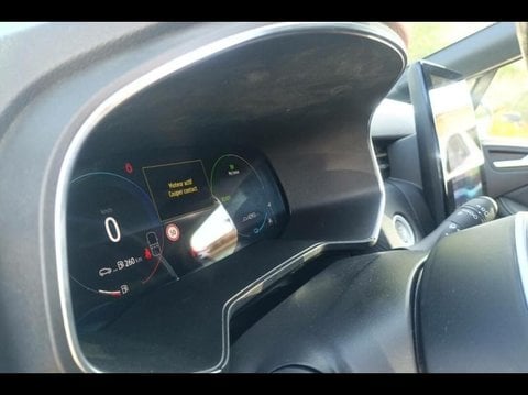 Voitures D'occasion À Carpentras | Renault Clio 1.6 E-Tech Hybride 145Ch Engineered