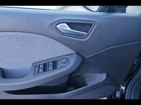 Voitures D'occasion À Carpentras | Renault Clio 1.6 E-Tech 145Ch Full Hybrid Techno - 24