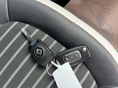Voitures D'occasion À Carpentras | Renault Twingo E-Tech Electric Intens R80 Achat Intégral - 21My