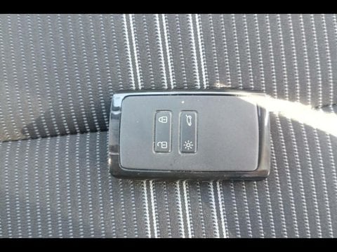 Voitures D'occasion À Carpentras | Renault Clio 1.6 E-Tech Hybride 145Ch Engineered