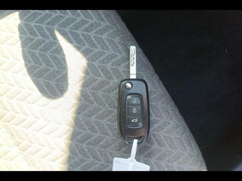 Voitures D'occasion À Carpentras | Renault Clio 1.0 Tce 90Ch Limited -21N