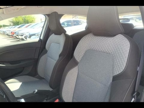 Voitures D'occasion À Carpentras | Renault Clio 1.6 E-Tech 145Ch Full Hybrid Evolution