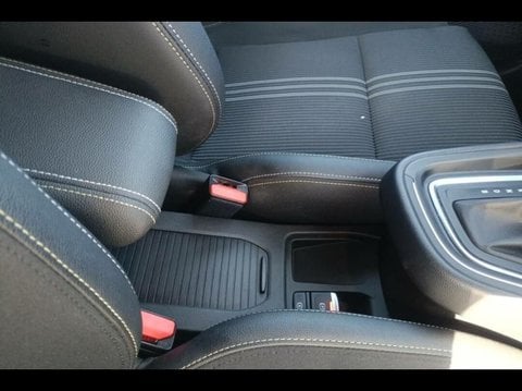 Voitures D'occasion À Carpentras | Renault Clio 1.6 E-Tech Hybride 145Ch Engineered