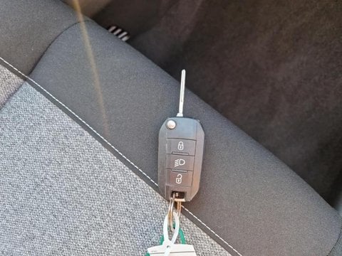 Voitures D'occasion À Carpentras | Citroën C3 1.2 Puretech 83Ch S&S C-Series 123G