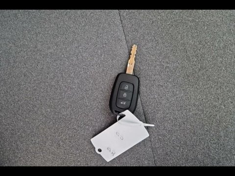 Voitures D'occasion À Carpentras | Renault Clio 1.6 E-Tech 145Ch Full Hybrid Evolution - 24