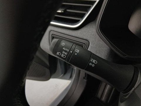 Voitures D'occasion À Faches Thumesnil | Renault Clio 1.5 Blue Dci 100Ch Evolution