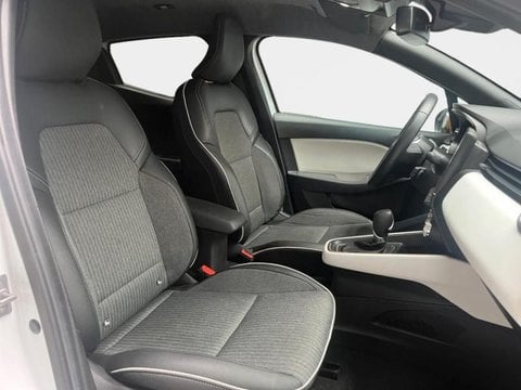 Voitures D'occasion À Faches Thumesnil | Renault Clio 1.6 E-Tech Hybride 145Ch Techno