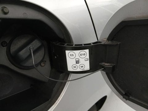 Voitures D'occasion À Faches Thumesnil | Renault Clio 1.6 E-Tech Hybride 145Ch Techno