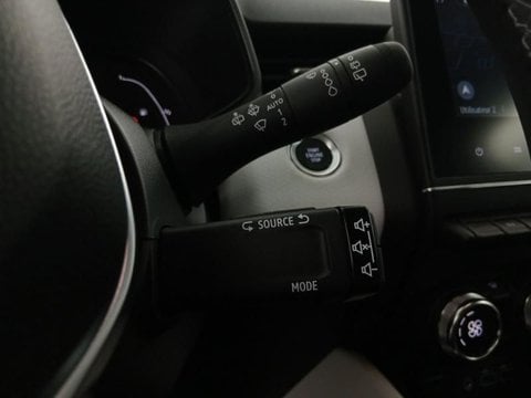 Voitures D'occasion À Faches Thumesnil | Renault Clio 1.6 E-Tech 145Ch Full Hybrid Techno