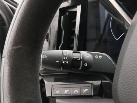 Voitures D'occasion À Faches Thumesnil | Renault Austral 1.2 E-Tech Full Hybrid 200Ch Iconic Esp...