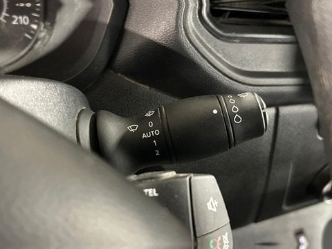 Voitures D'occasion À Faches Thumesnil | Renault Master Benne Rj3500 L2 Porte À Faux Court 2.3 ...