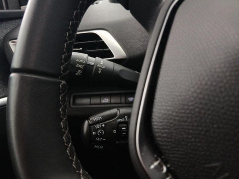Voitures D'occasion À Faches Thumesnil | Peugeot 3008 1.2 Puretech 130Ch S&S Allure