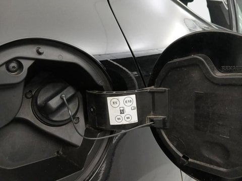 Voitures D'occasion À Faches Thumesnil | Renault Clio 1.6 E-Tech Hybride 145Ch Techno