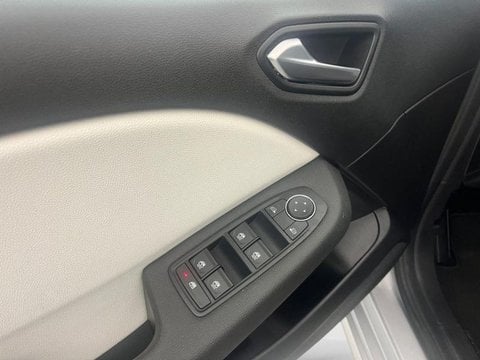 Voitures D'occasion À Faches Thumesnil | Renault Clio 1.0 Tce 90Ch Techno