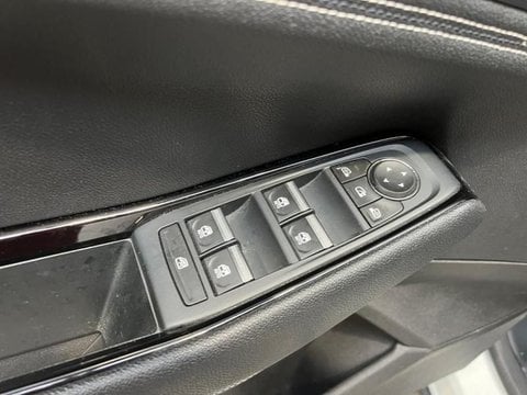 Voitures D'occasion À Faches Thumesnil | Renault Austral 1.2 E-Tech Full Hybrid 200Ch Techno
