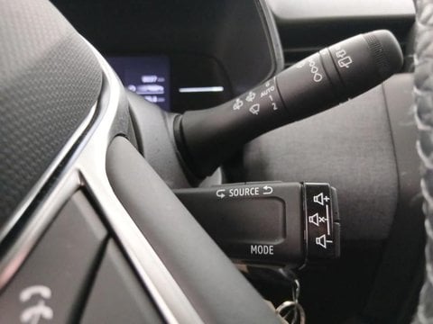 Voitures D'occasion À Faches Thumesnil | Renault Clio 1.5 Blue Dci 100Ch Evolution - 24