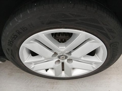Voitures D'occasion À Faches Thumesnil | Renault Clio 1.0 Tce 100Ch Zen - 20