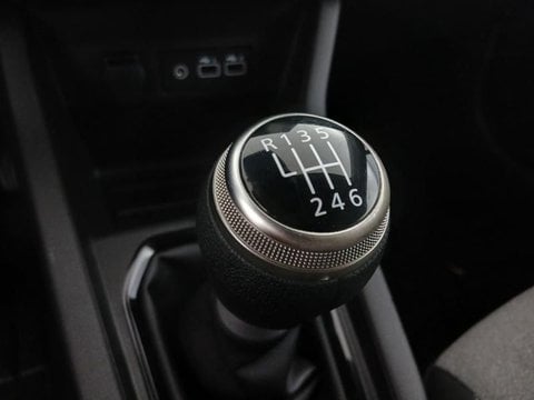 Voitures D'occasion À Faches Thumesnil | Renault Clio 1.0 Tce 90Ch Evolution - 24