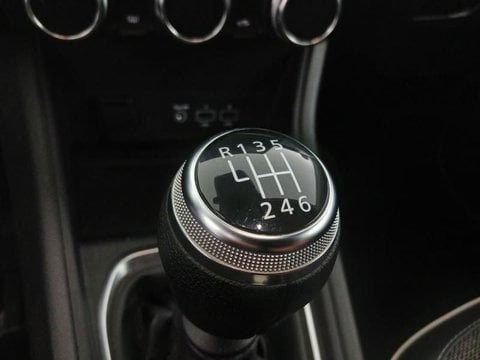 Voitures D'occasion À Faches Thumesnil | Renault Captur 1.3 Tce Mild Hybrid 140Ch Techno