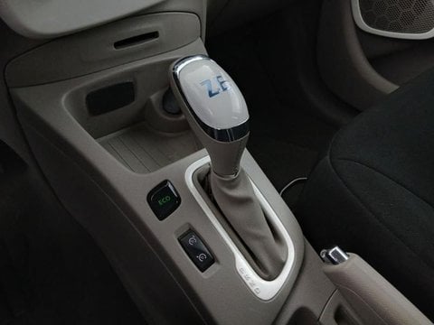 Voitures D'occasion À Faches Thumesnil | Renault Zoe Life Charge Normale R90 My19
