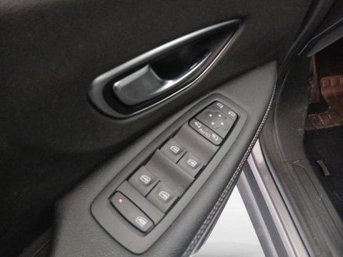 Voitures D'occasion À Faches Thumesnil | Renault Scénic Scenic 1.7 Blue Dci 120Ch Business Edc