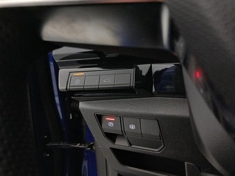 Voitures D'occasion À Faches Thumesnil | Renault Austral 1.2 E-Tech Full Hybrid 200Ch Iconic- 24