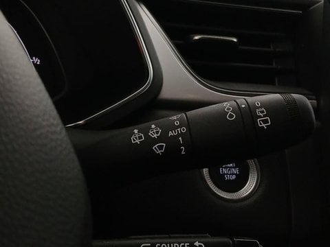 Voitures D'occasion À Faches Thumesnil | Renault Captur 1.3 Tce Mild Hybrid 140Ch Techno