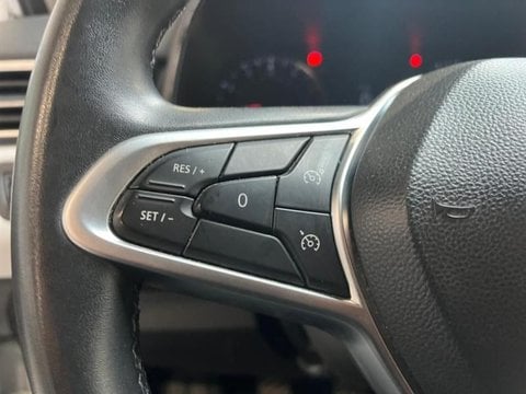 Voitures D'occasion À Faches Thumesnil | Renault Clio Réversible Clio Réversible 1.0 Tce 90Ch ...