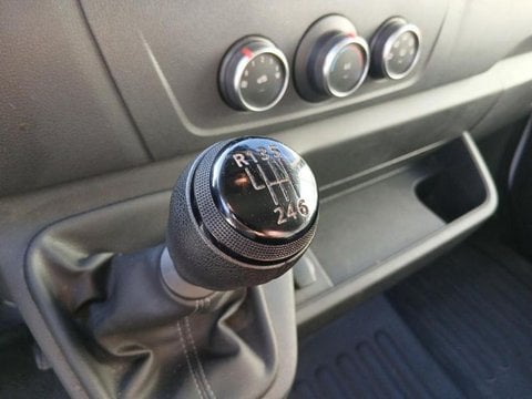 Voitures D'occasion À Faches Thumesnil | Renault Master Ccb Rj3500 L4 2.3 Blue Dci 130Ch Confort...