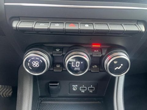 Voitures D'occasion À Faches Thumesnil | Renault Captur 1.6 E-Tech Hybride 145Ch Techno