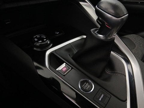 Voitures D'occasion À Faches Thumesnil | Peugeot 3008 1.2 Puretech 130Ch S&S Allure