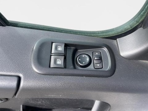 Voitures D'occasion À Faches Thumesnil | Renault Master Ccb Rj3500 L4 2.3 Blue Dci 130Ch Double ...
