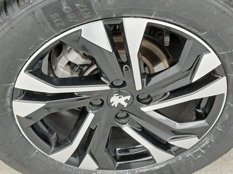 Voitures D'occasion À Faches Thumesnil | Peugeot 2008 1.2 Puretech 100Ch S&S Allure