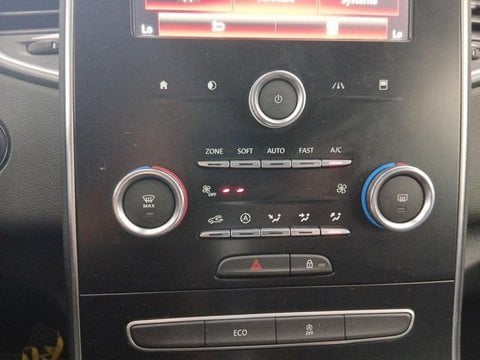Voitures D'occasion À Faches Thumesnil | Renault Scénic Scenic 1.7 Blue Dci 120Ch Business Edc