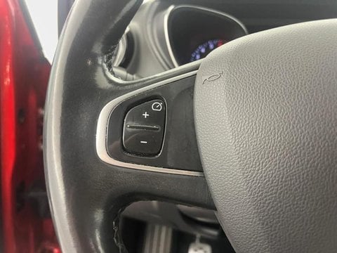 Voitures D'occasion À Faches Thumesnil | Renault Captur 1.3 Tce 130Ch Fap Intens