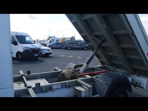 Voitures D'occasion À Faches Thumesnil | Renault Master Benne Rj3500 L2 Porte À Faux Court 2.3 ...