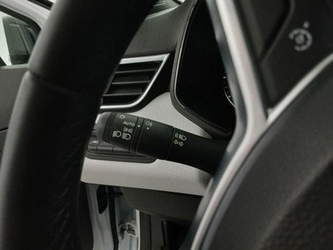 Voitures D'occasion À Faches Thumesnil | Renault Clio 1.0 Tce 90Ch Limited -21N