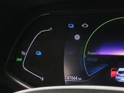 Voitures D'occasion À Faches Thumesnil | Renault Clio 1.6 E-Tech Hybride 145Ch Evolution